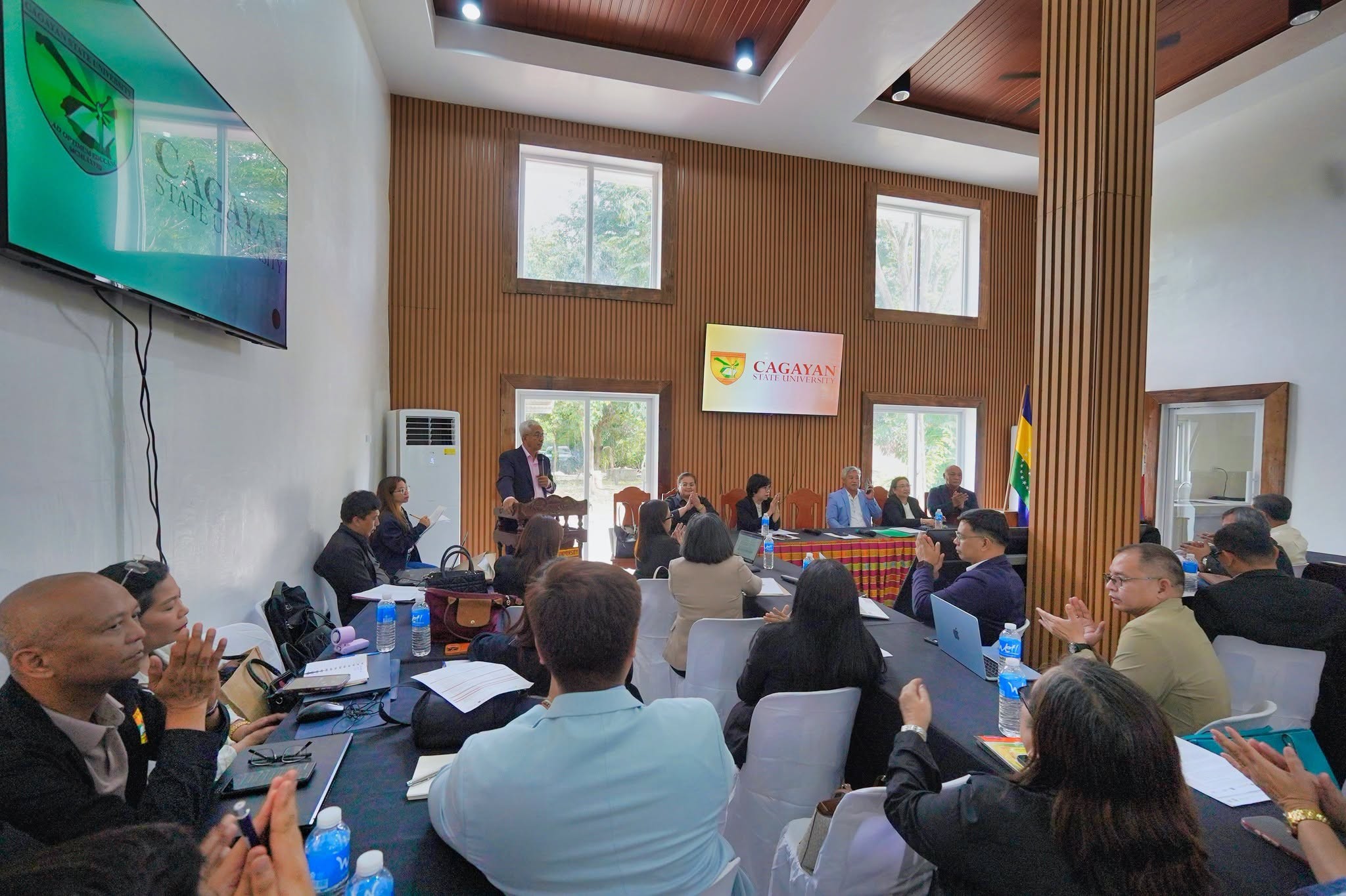 CSU-COMMITTEE-MEETING-TECHNOLOGY-RESEARCH-DEVELOPMENT photo 6